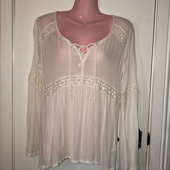 Hollister Tops - Hollister size med. boho top